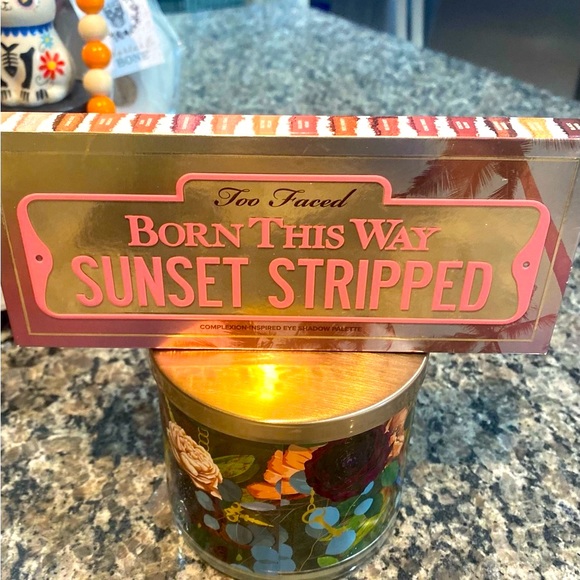 Too Faced Born This Way! Sunset Stripped Palette! New in box! - Picture 5 of 5